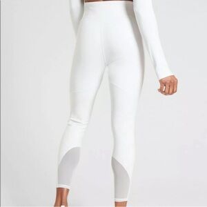 Athleta Stay Fly 7/8 Tight in Crisp White